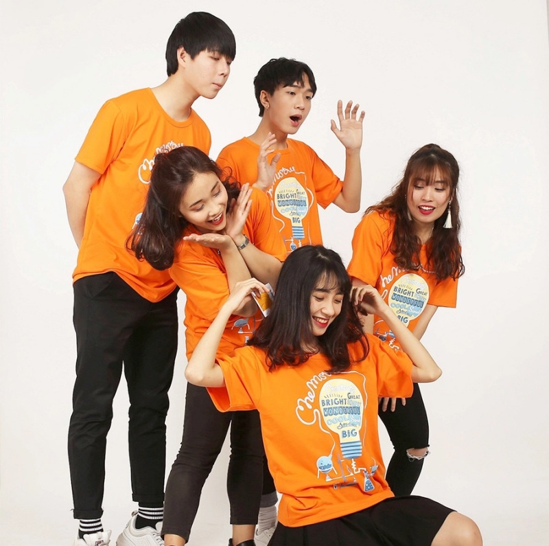 dong phuc ao lop nhom mau cam